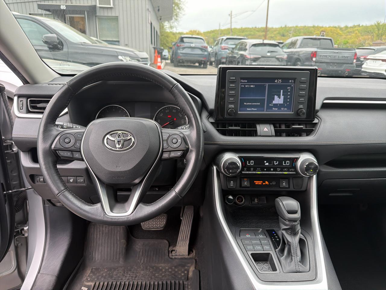 Toyota RAV4 XLE AWD (Natl) 2019