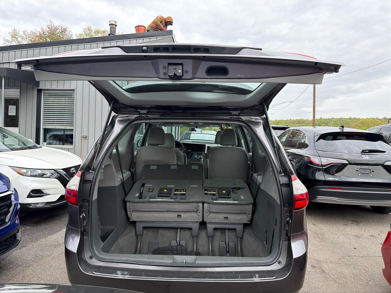 Toyota Sienna 5dr 7-Pass Van L FWD (Natl) 2015