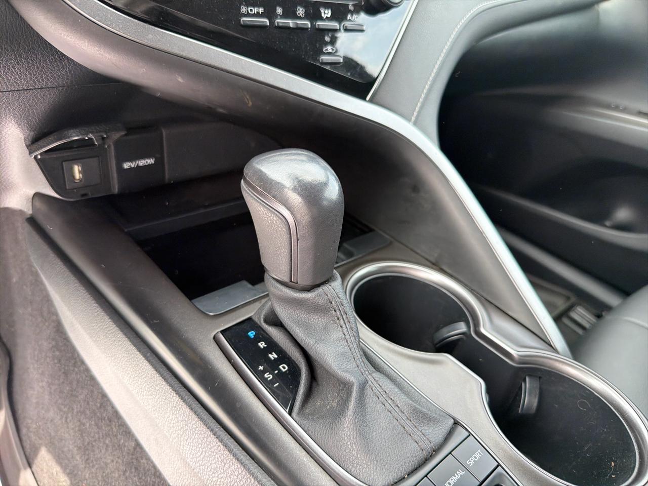 Toyota Camry SE Auto AWD (Natl) 2023