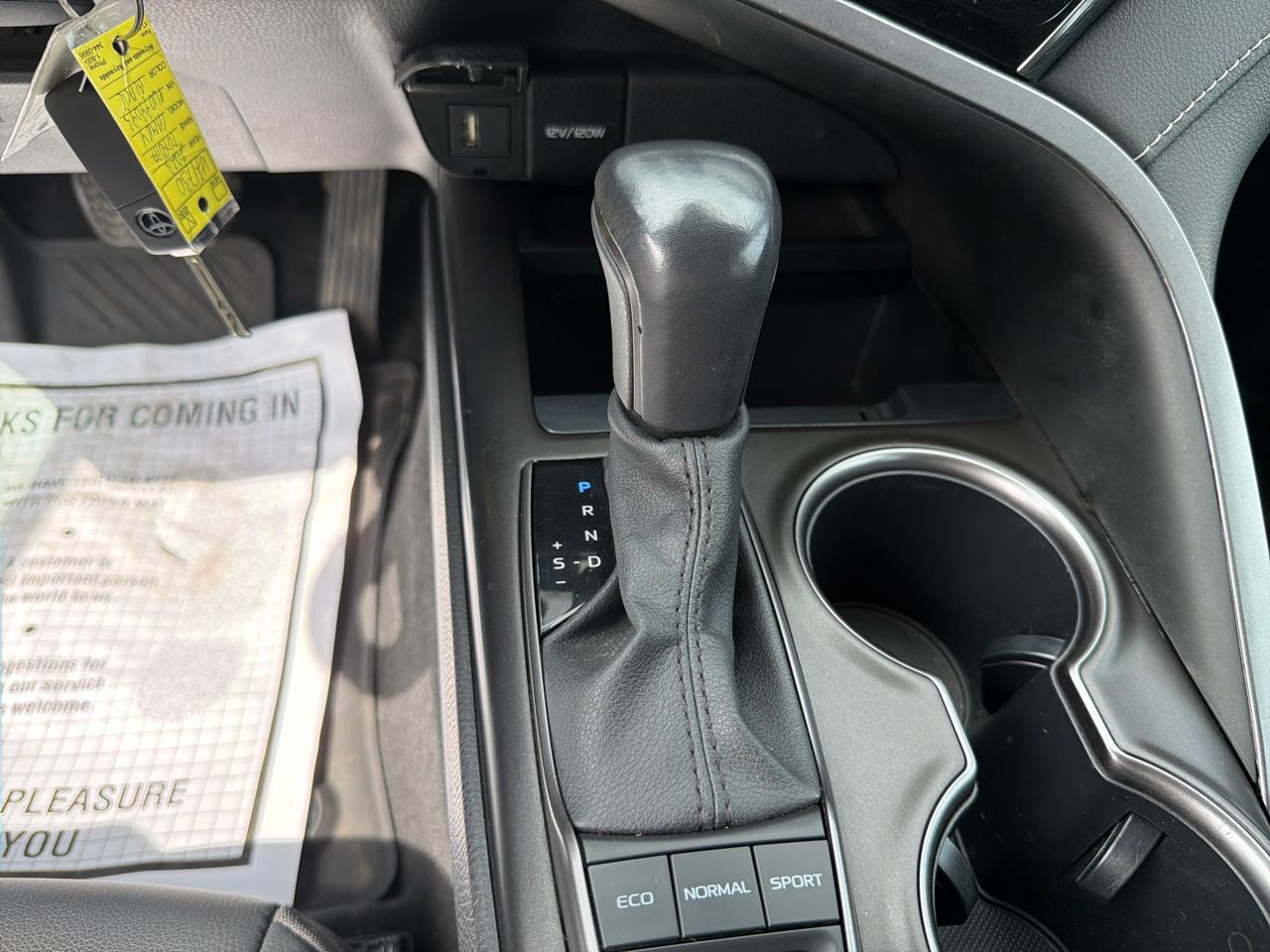 Toyota Camry SE Auto AWD (Natl) 2023