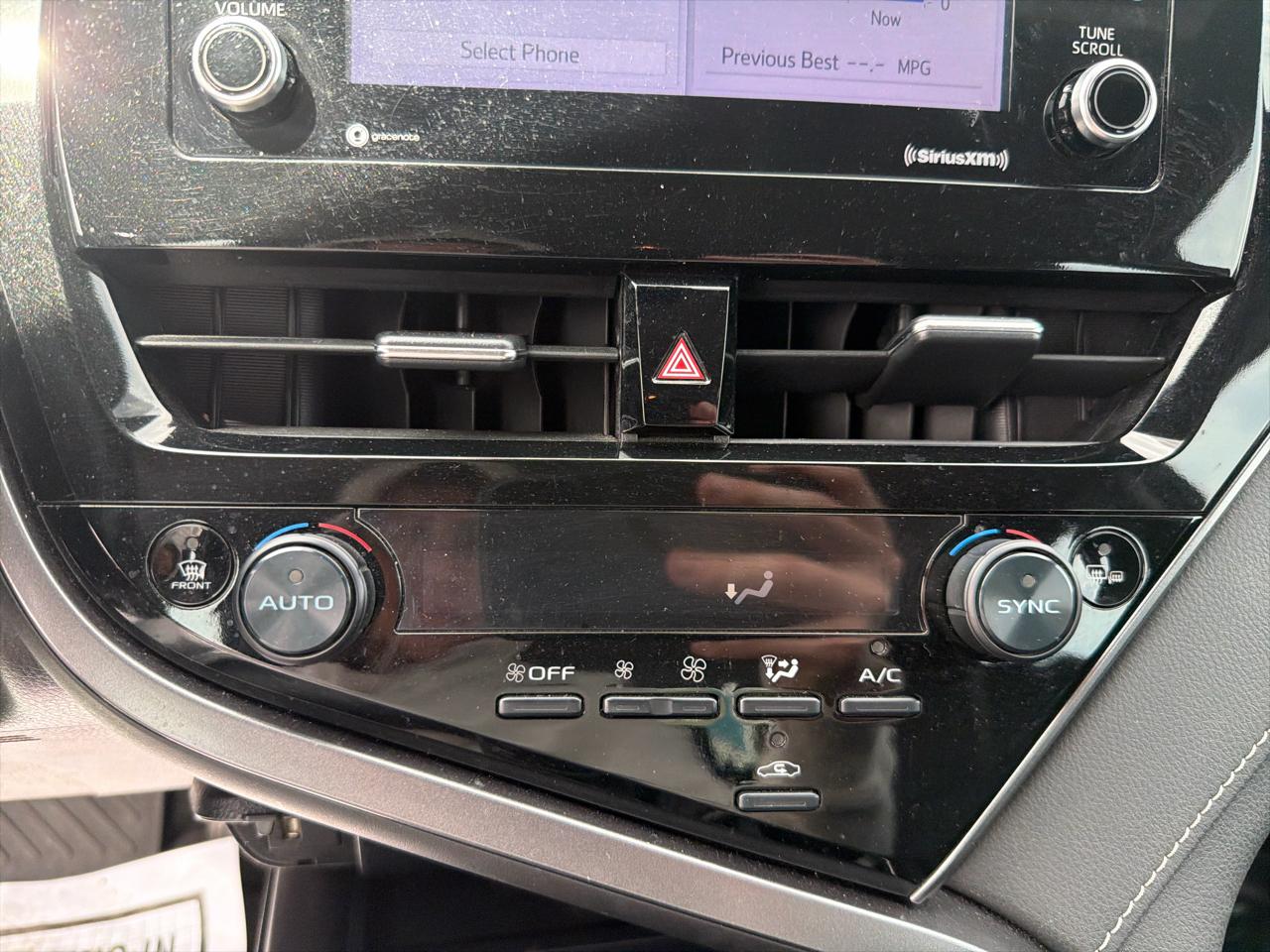 Toyota Camry SE Auto AWD (Natl) 2023