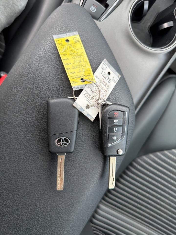 Toyota Camry SE Auto AWD (Natl) 2023