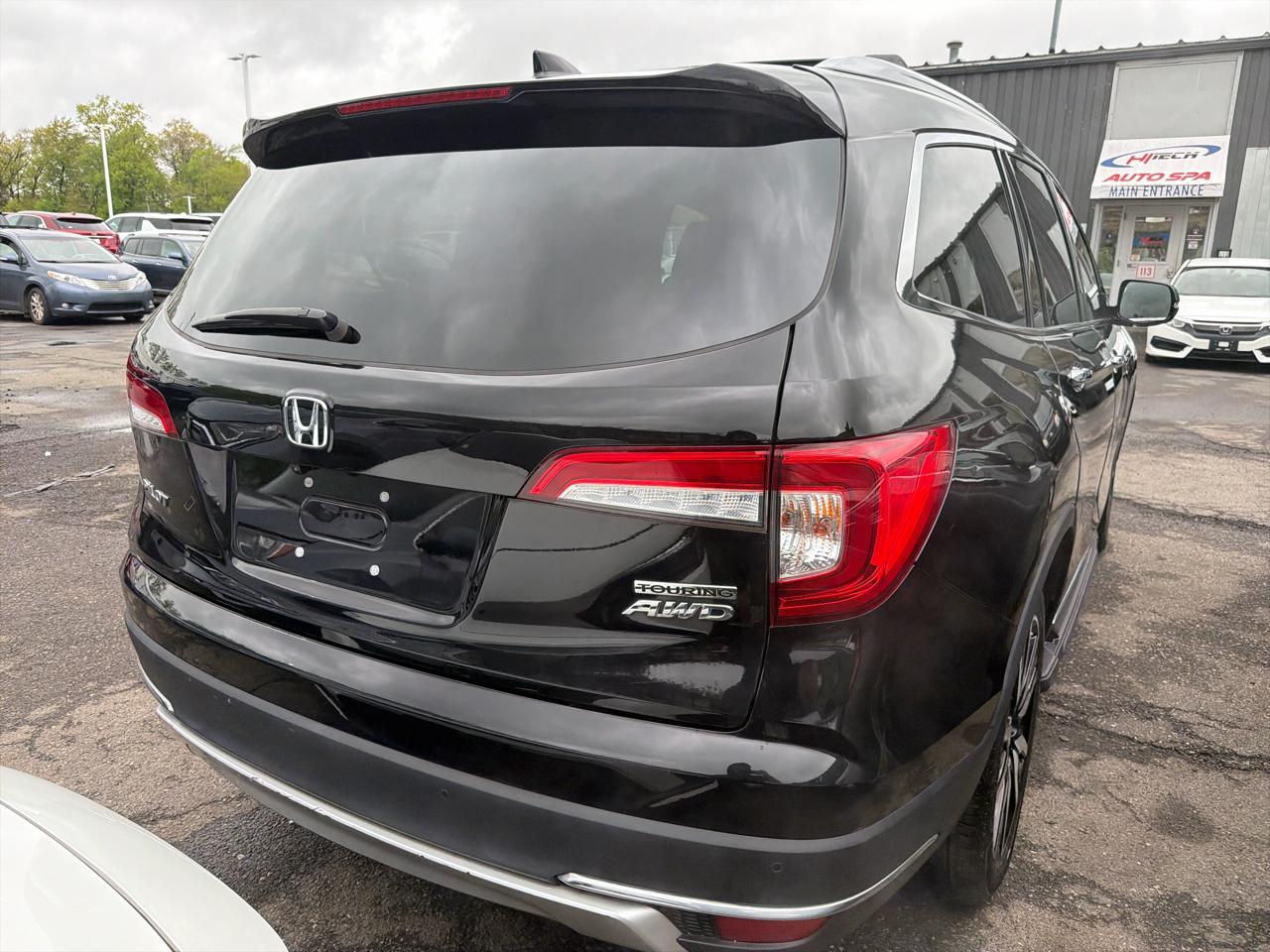 Honda Pilot Touring 8-Passenger AWD 2022