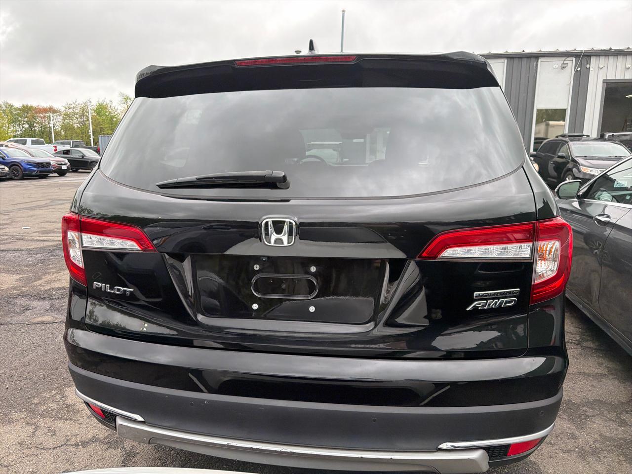 Honda Pilot Touring 8-Passenger AWD 2022