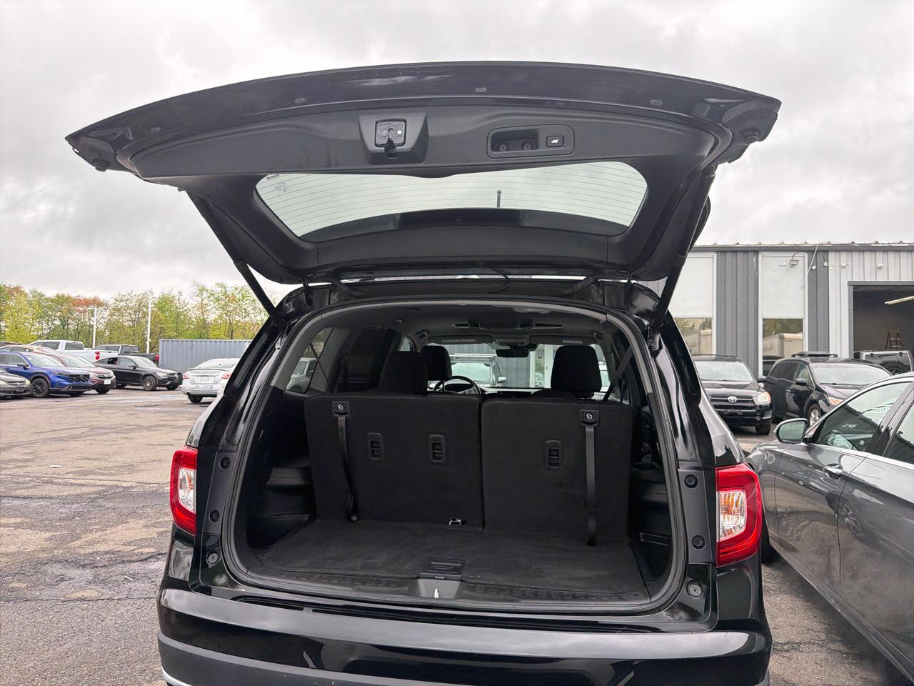 Honda Pilot Touring 8-Passenger AWD 2022