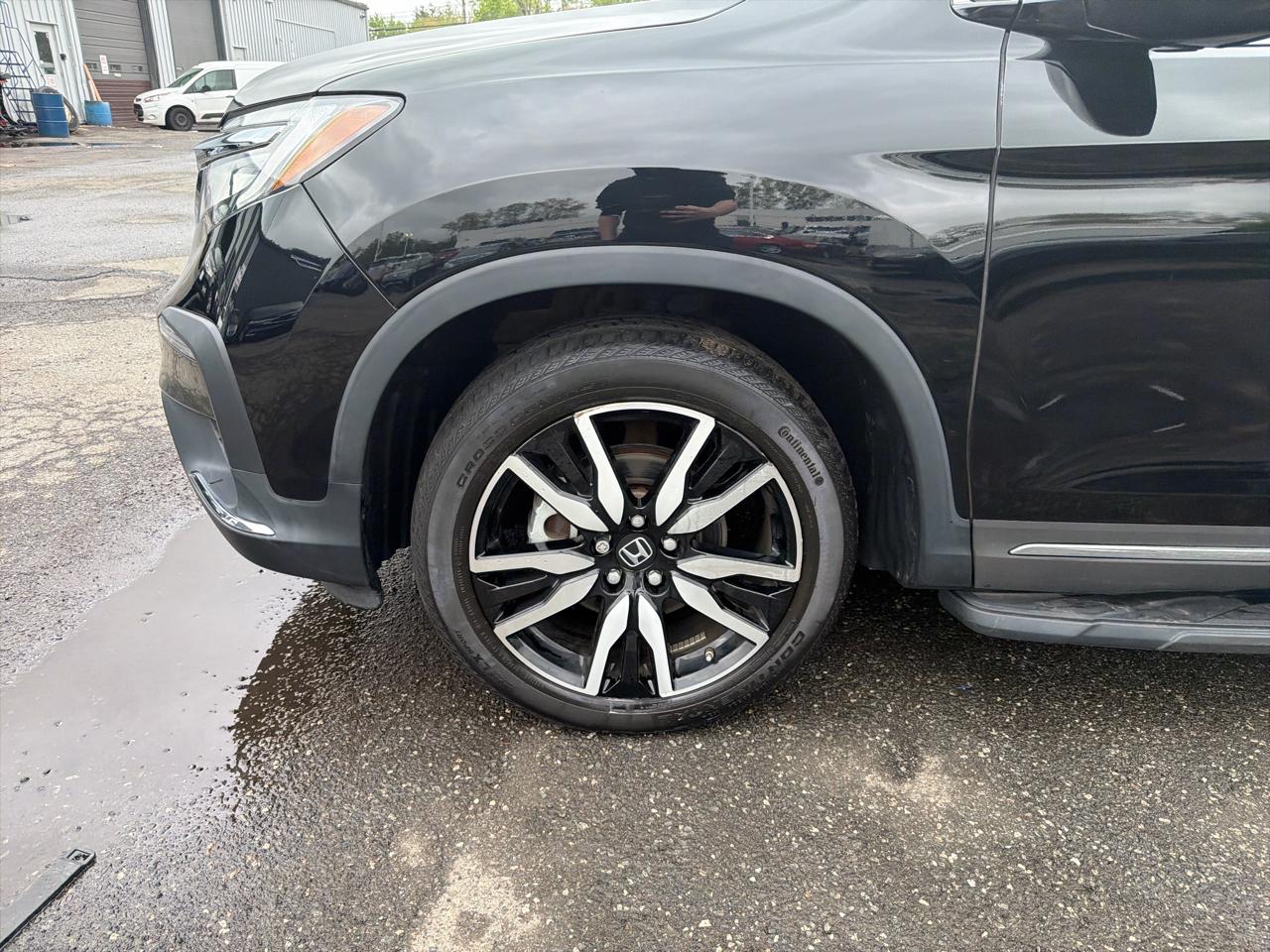 Honda Pilot Touring 8-Passenger AWD 2022