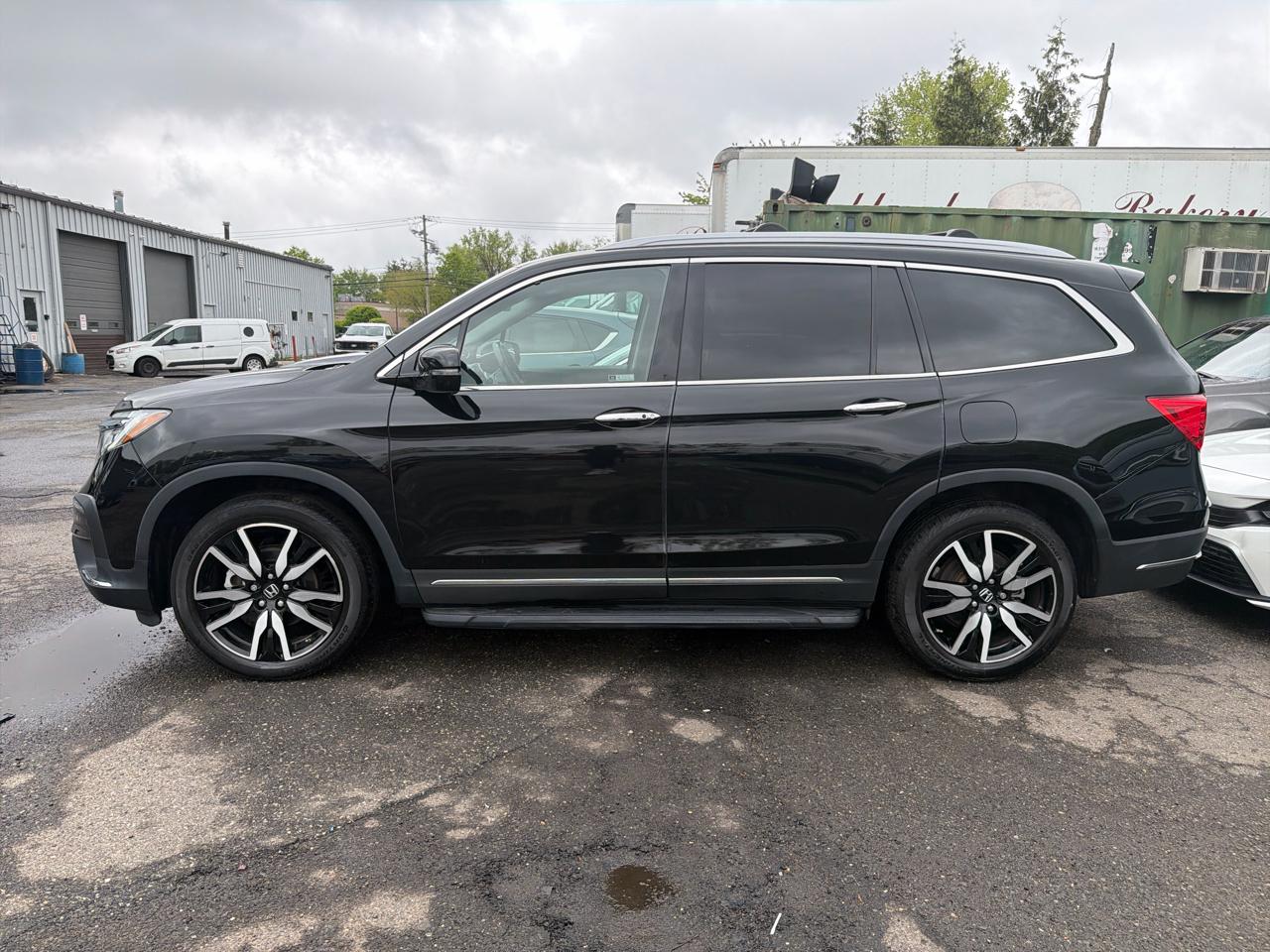 Honda Pilot Touring 8-Passenger AWD 2022