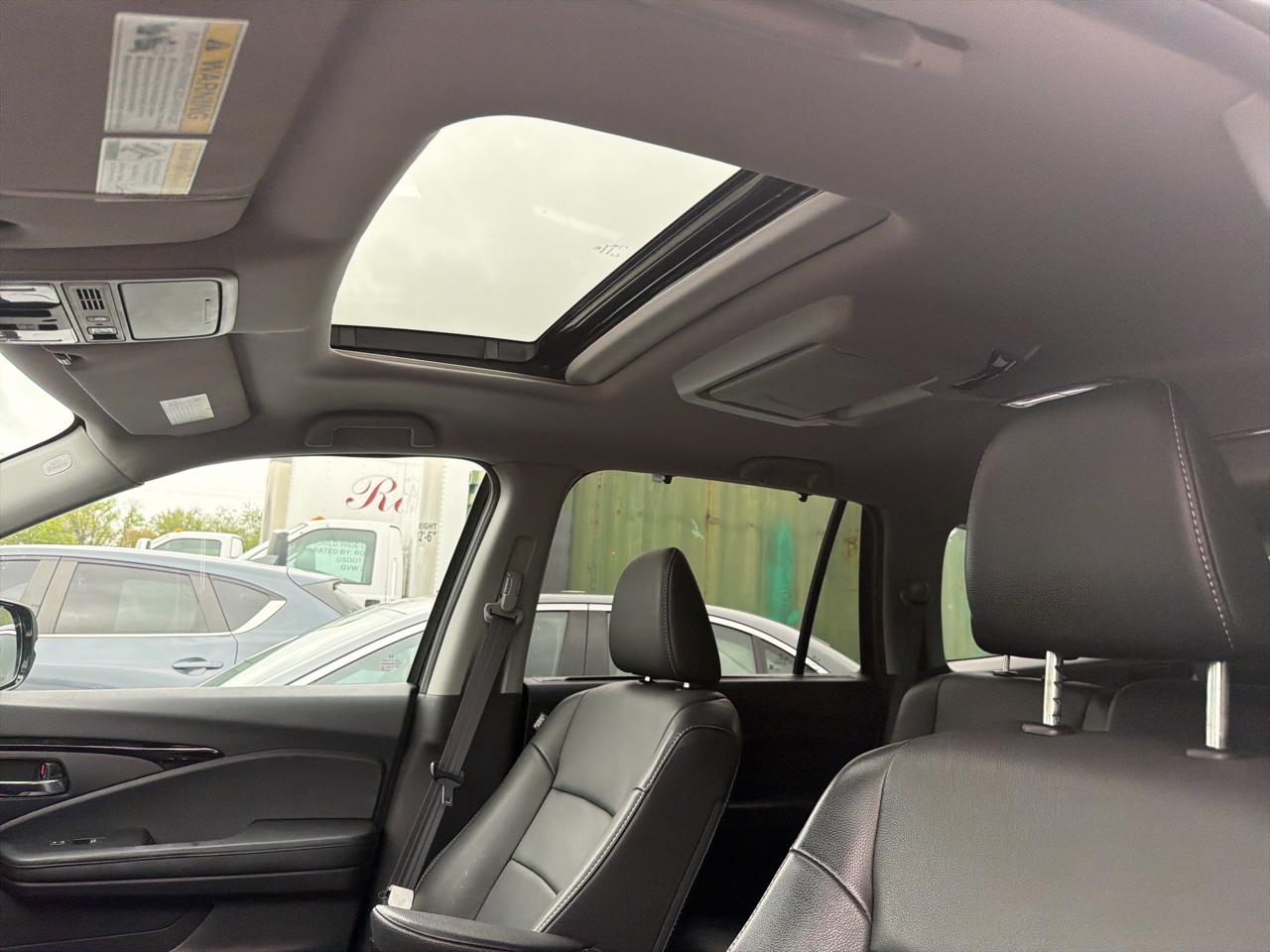 Honda Pilot Touring 8-Passenger AWD 2022