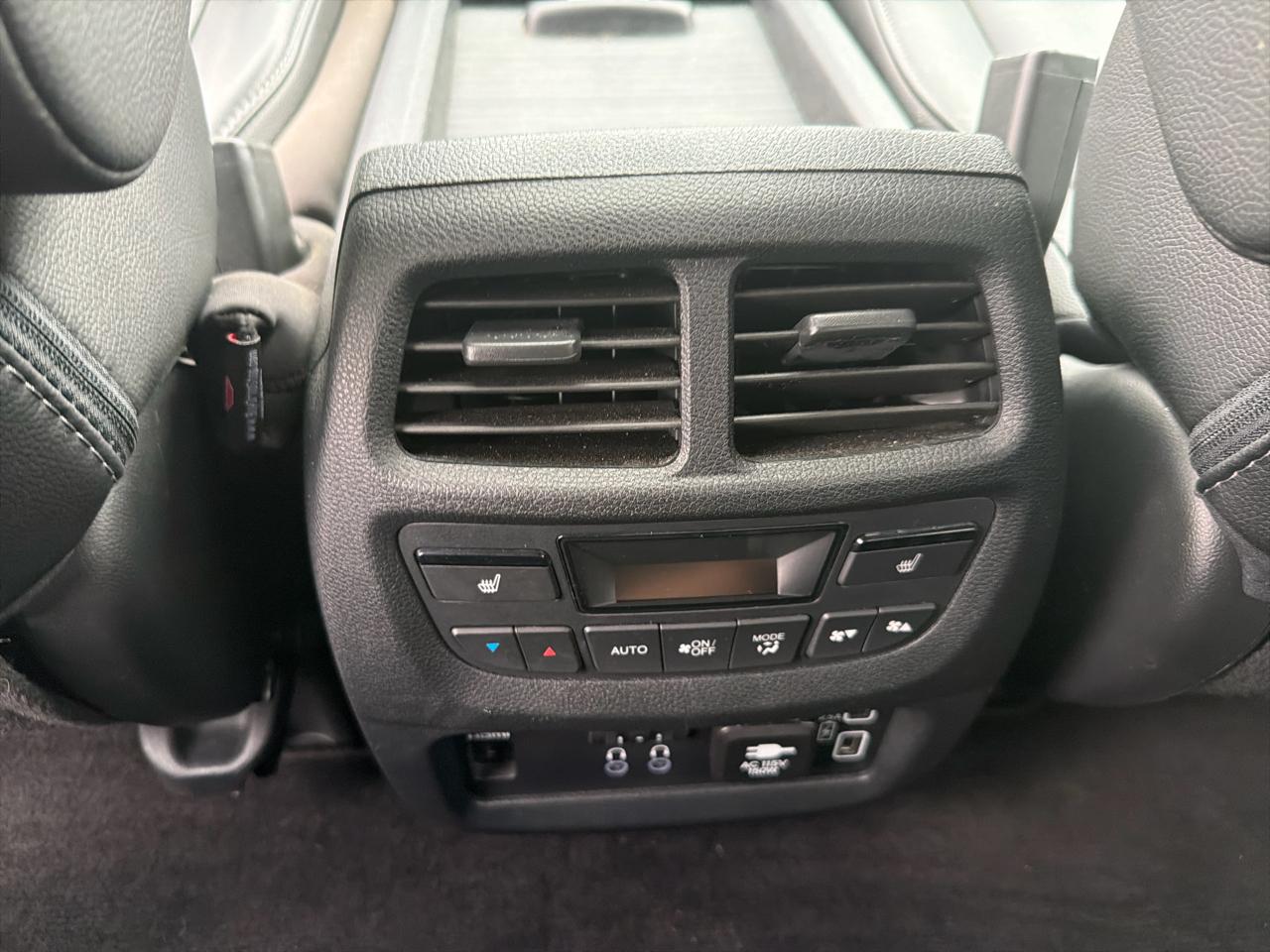 Honda Pilot Touring 8-Passenger AWD 2022