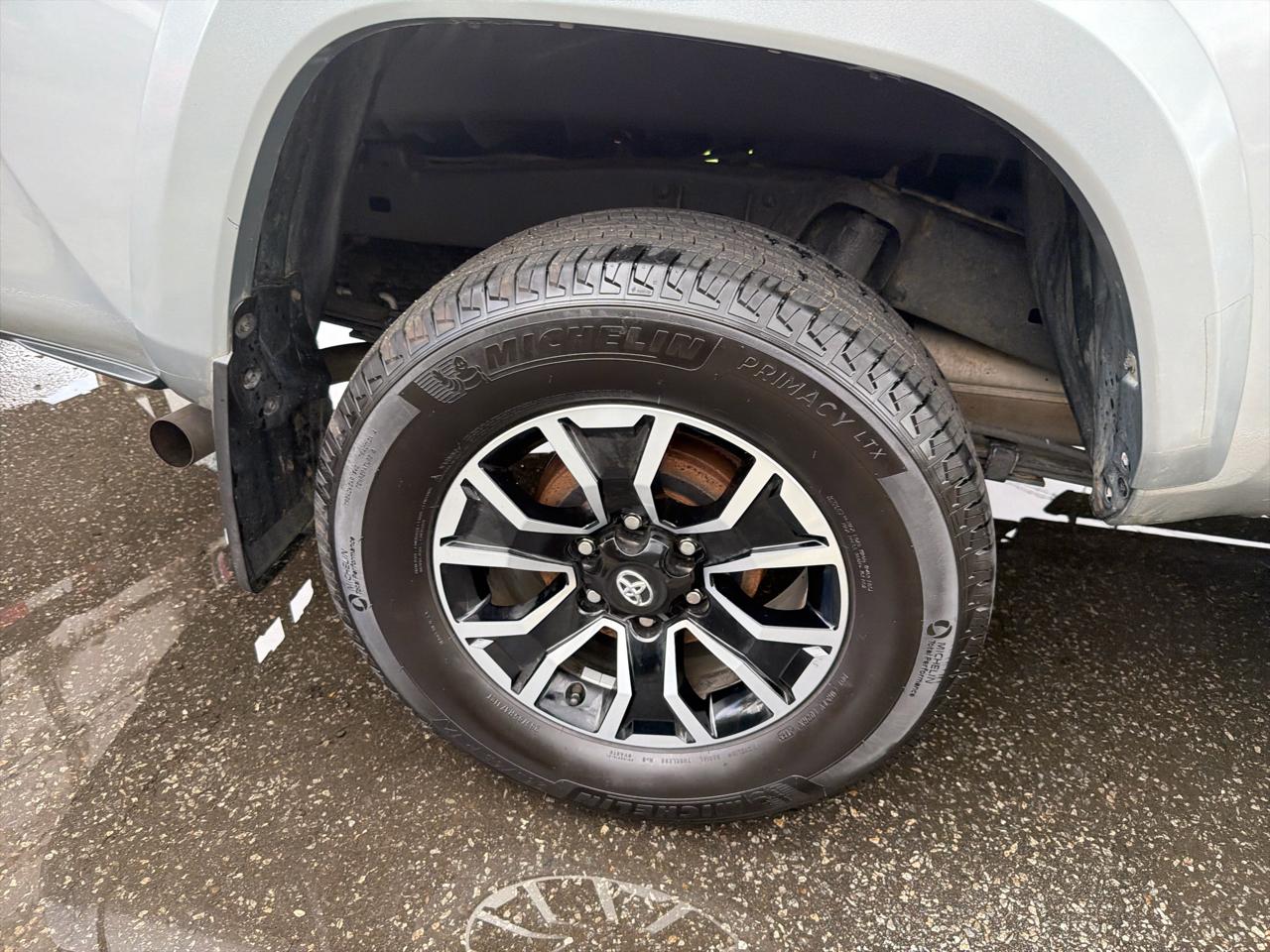 Toyota Tacoma 4WD  2023