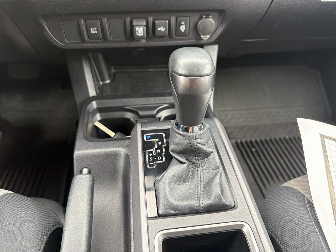 Toyota Tacoma 4WD  2023