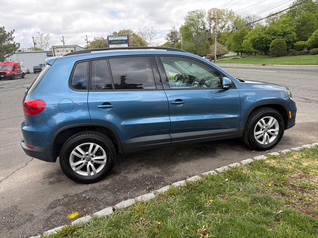 Volkswagen Tiguan 2.0T S 4Motion 2017