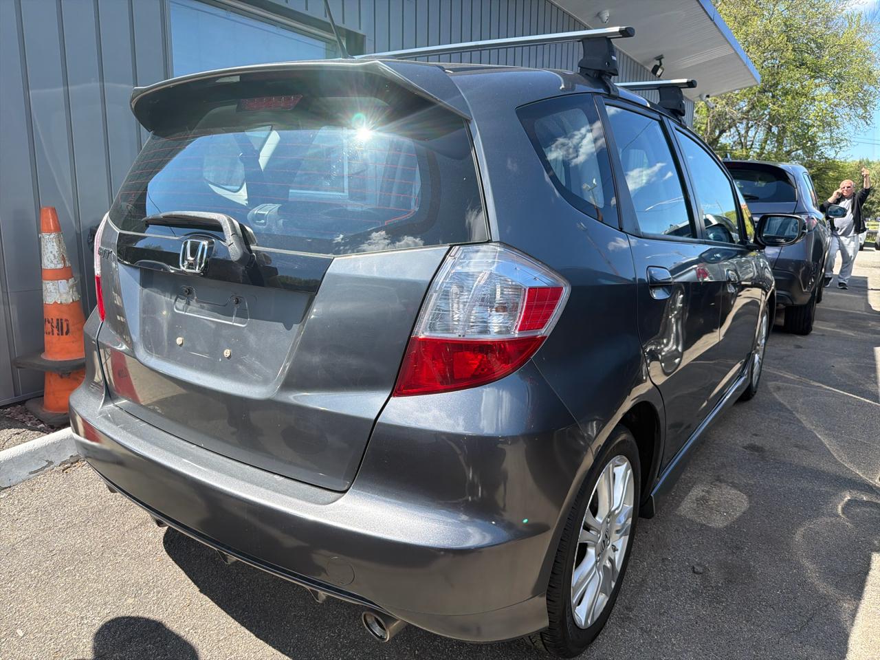 Honda Fit 5dr HB Auto Sport 2011
