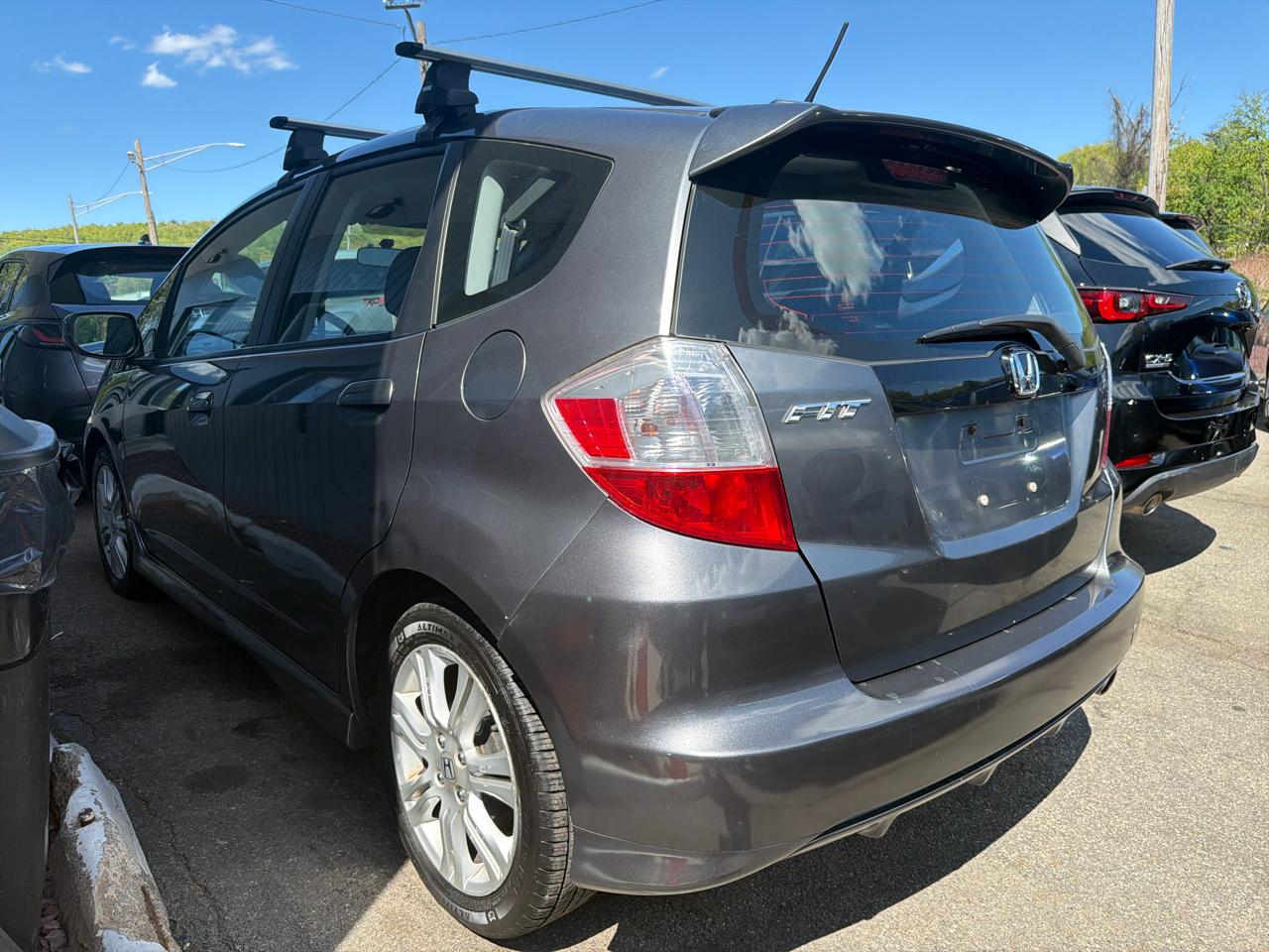 Honda Fit 5dr HB Auto Sport 2011