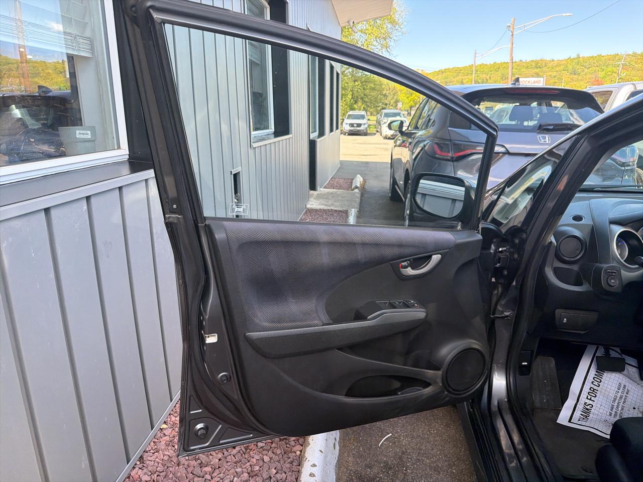 Honda Fit 5dr HB Auto Sport 2011