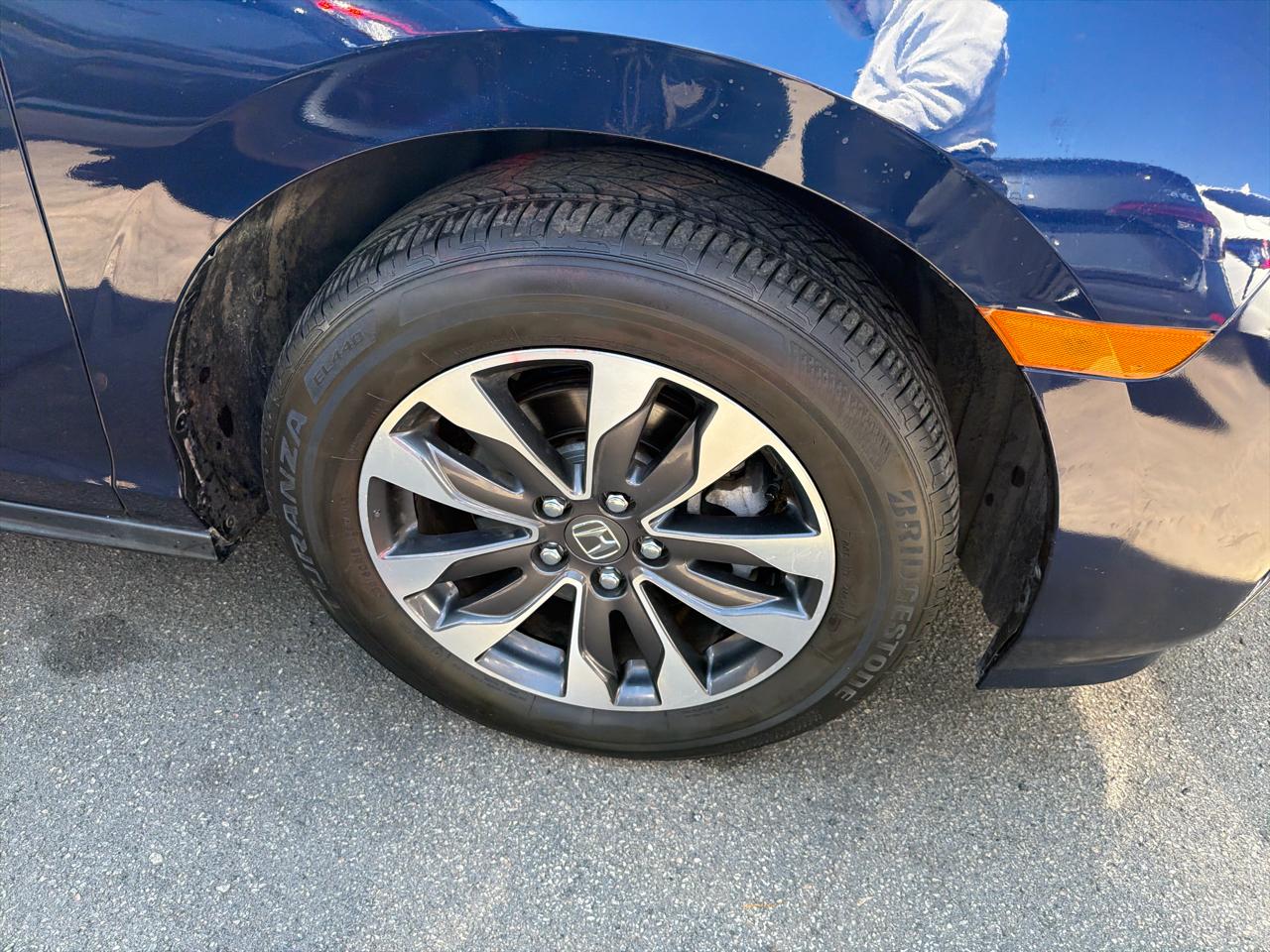 Honda Odyssey EX-L Auto 2024