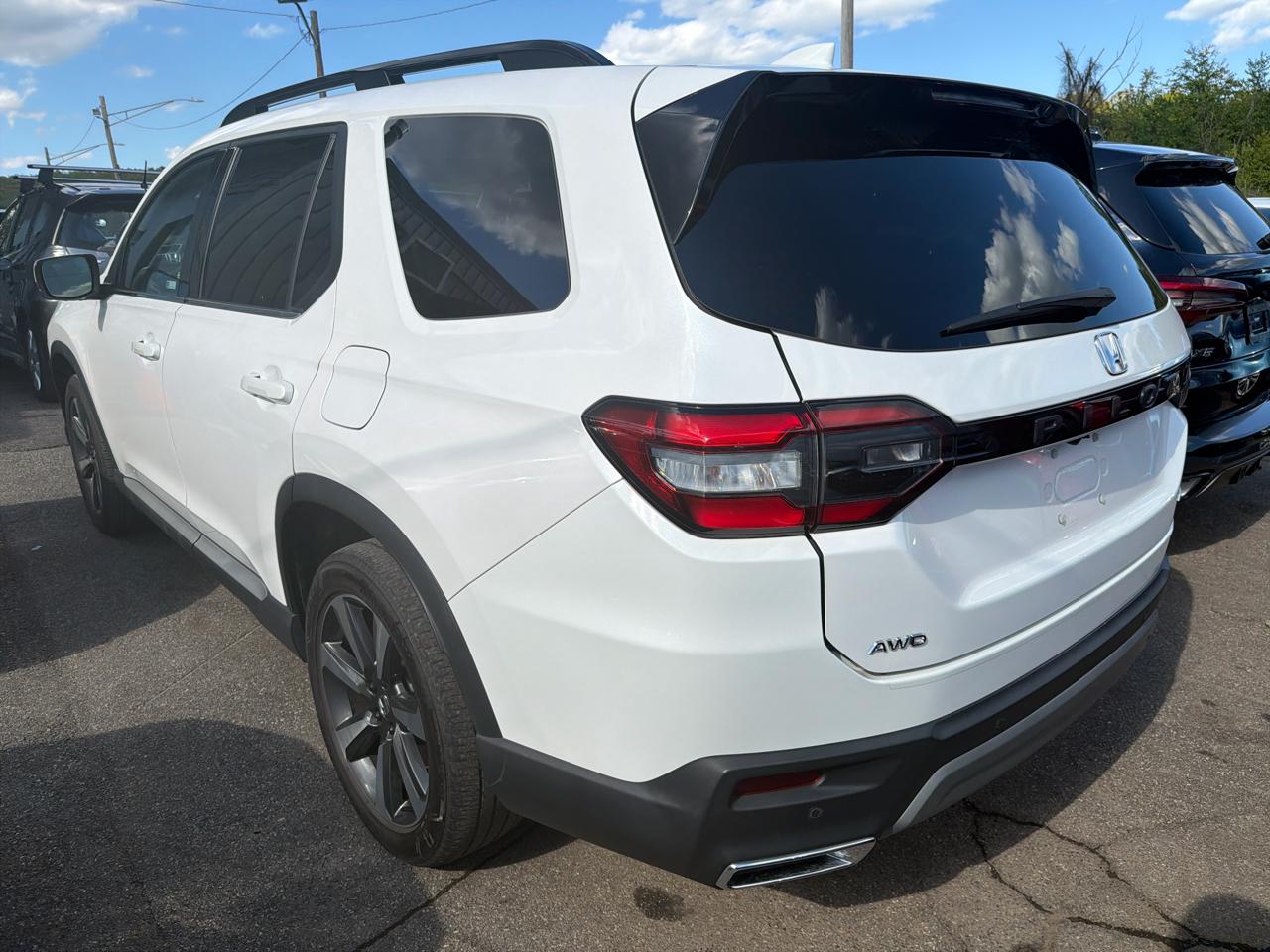 Honda Pilot Elite AWD 2024