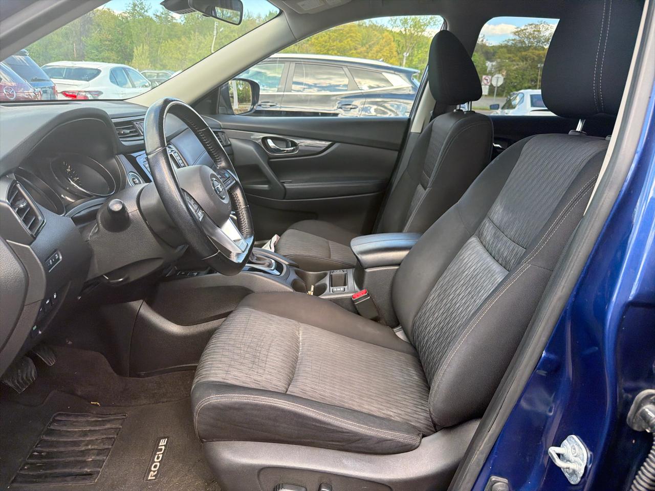 Nissan Rogue AWD SV 2020