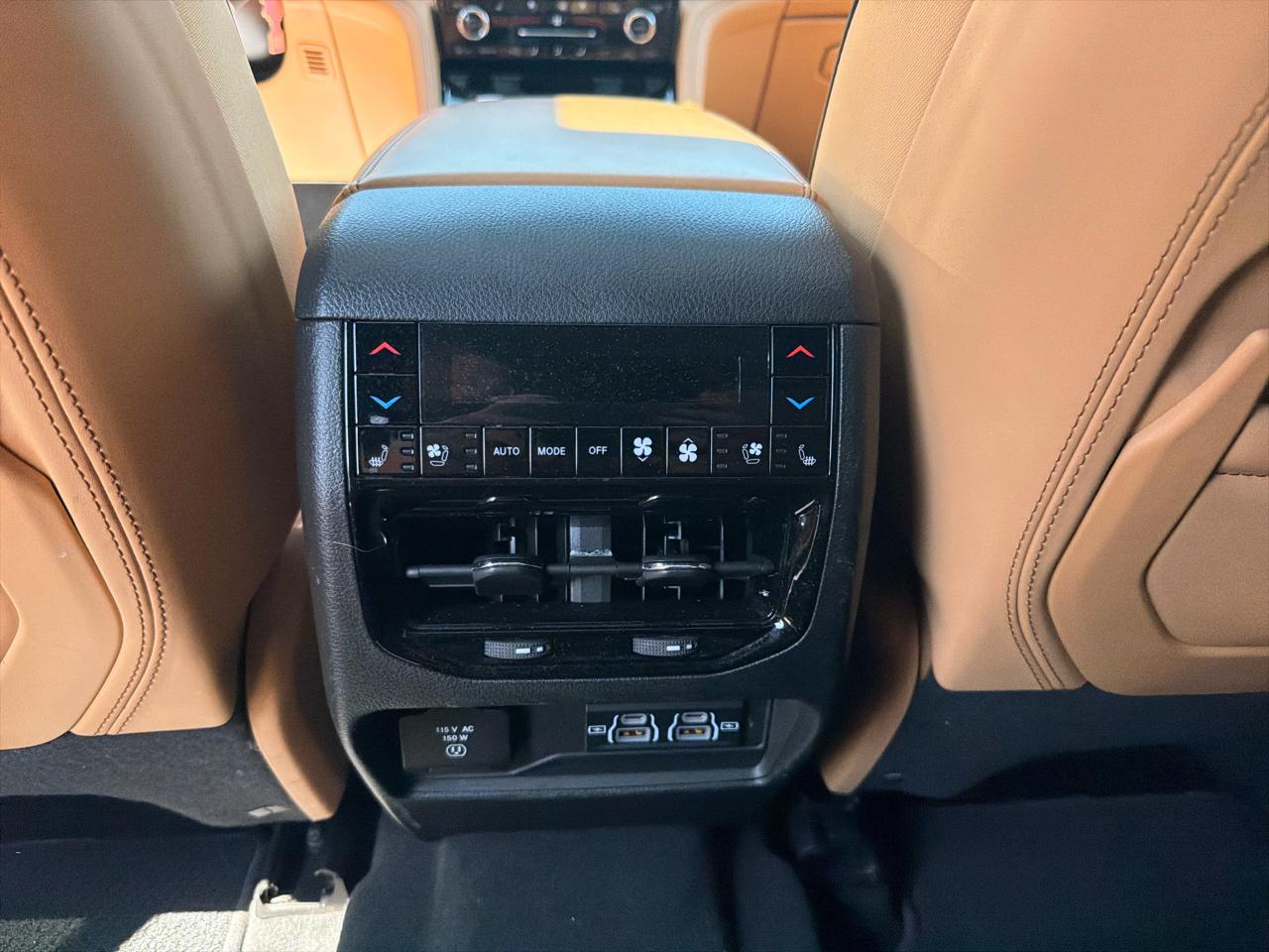 Jeep Grand Cherokee L Summit Reserve 4x4 2023