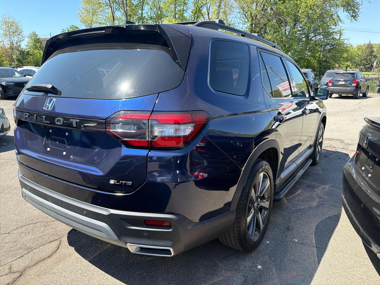 Honda Pilot Elite AWD 2023