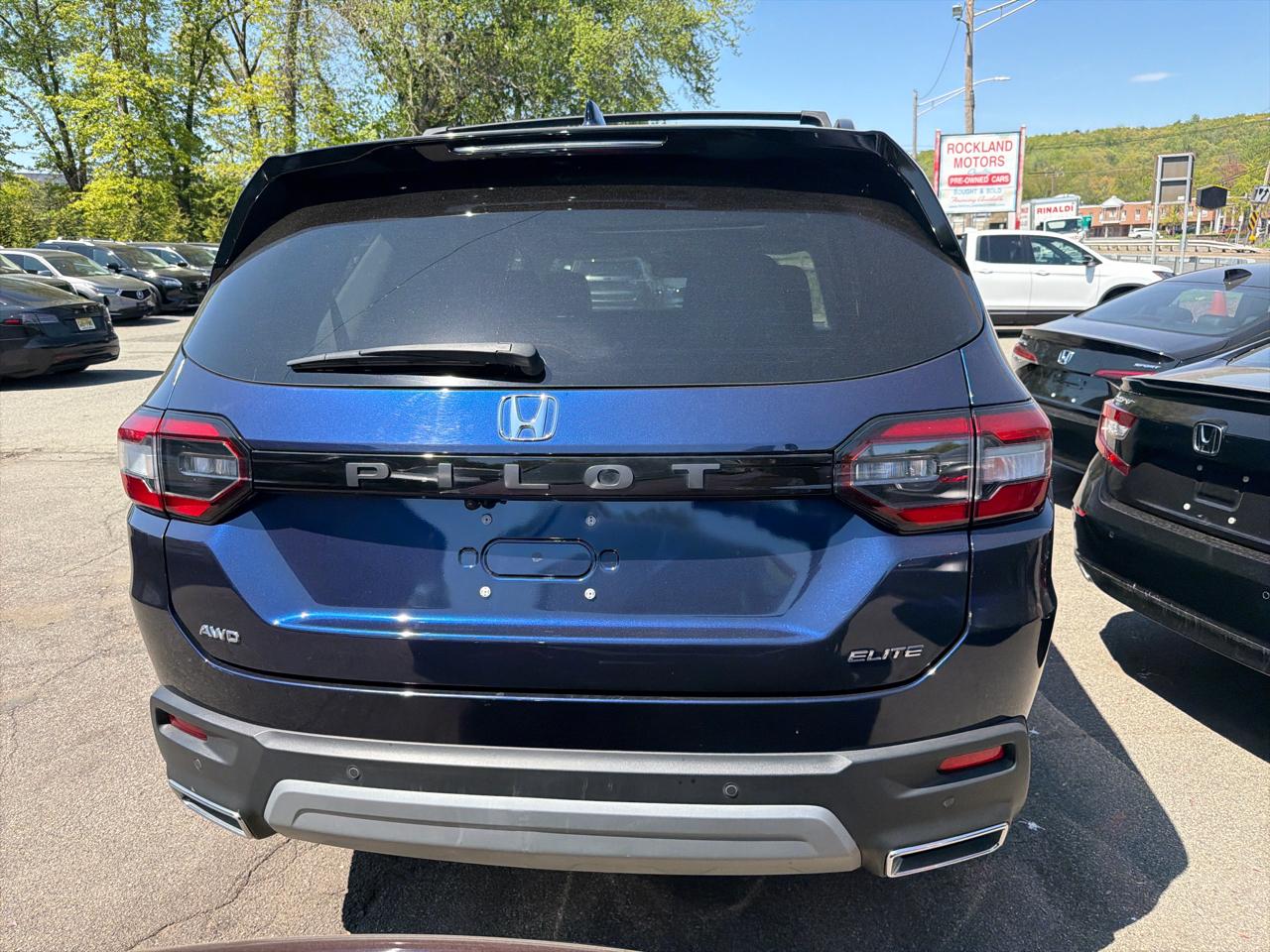 Honda Pilot Elite AWD 2023