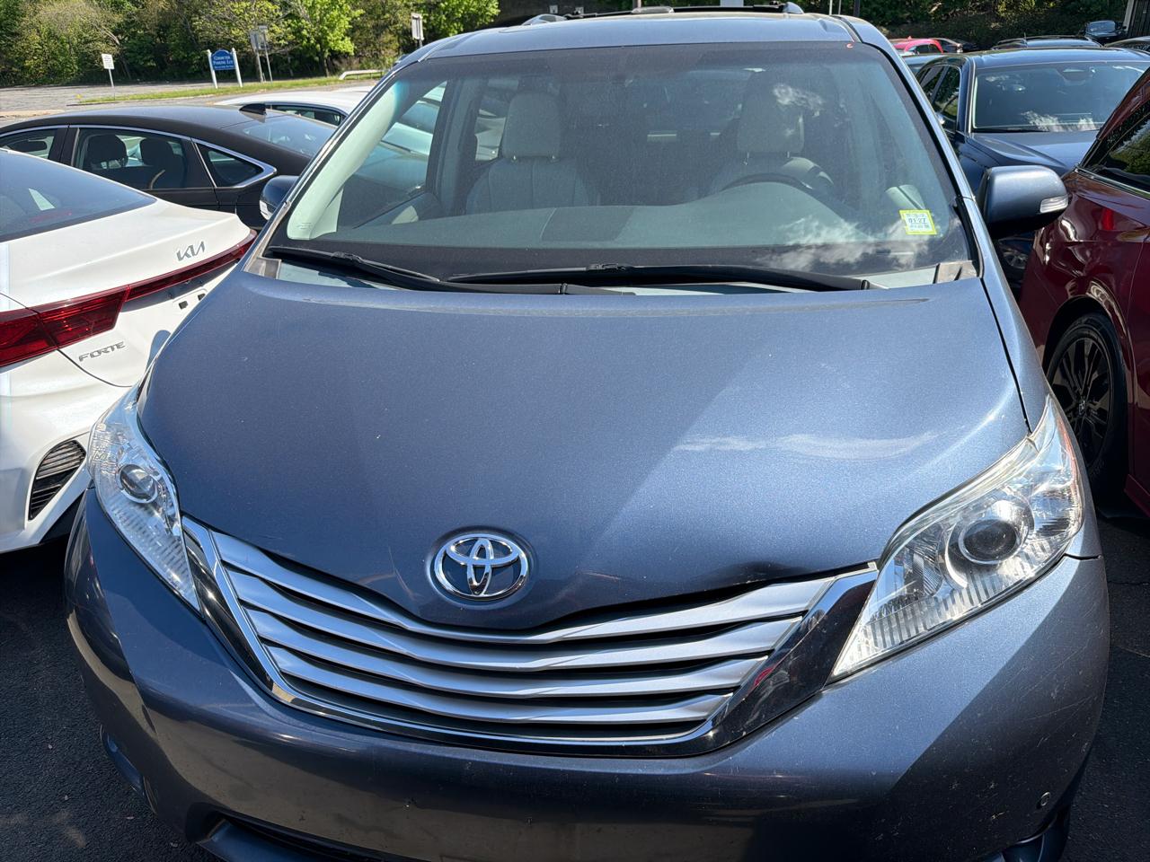 Toyota Sienna Limited 2013
