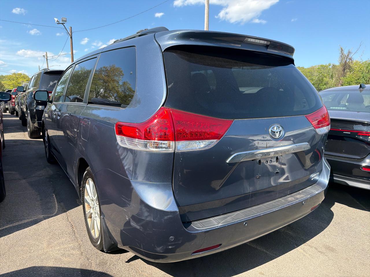 Toyota Sienna Limited 2013