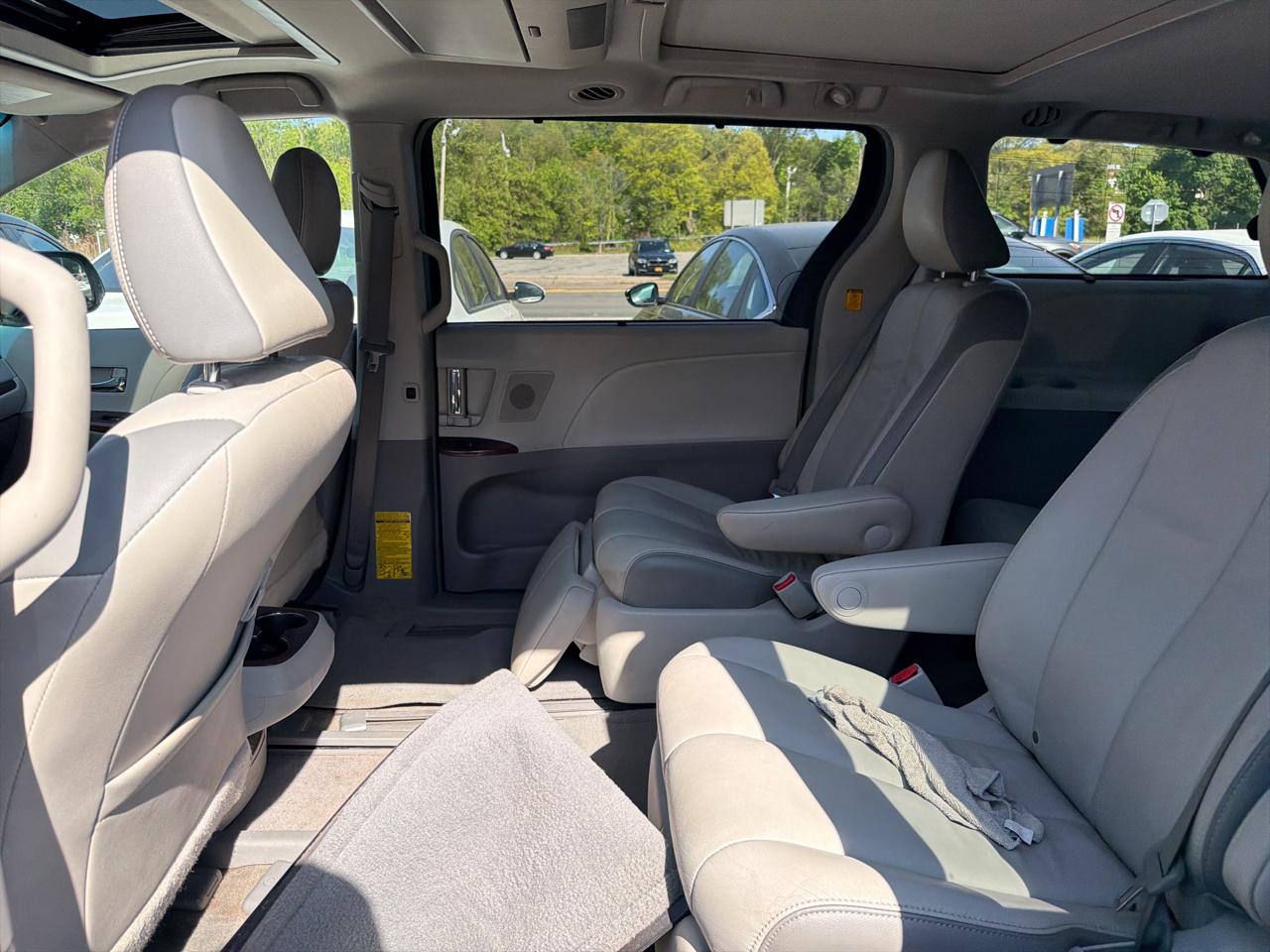 Toyota Sienna Limited 2013