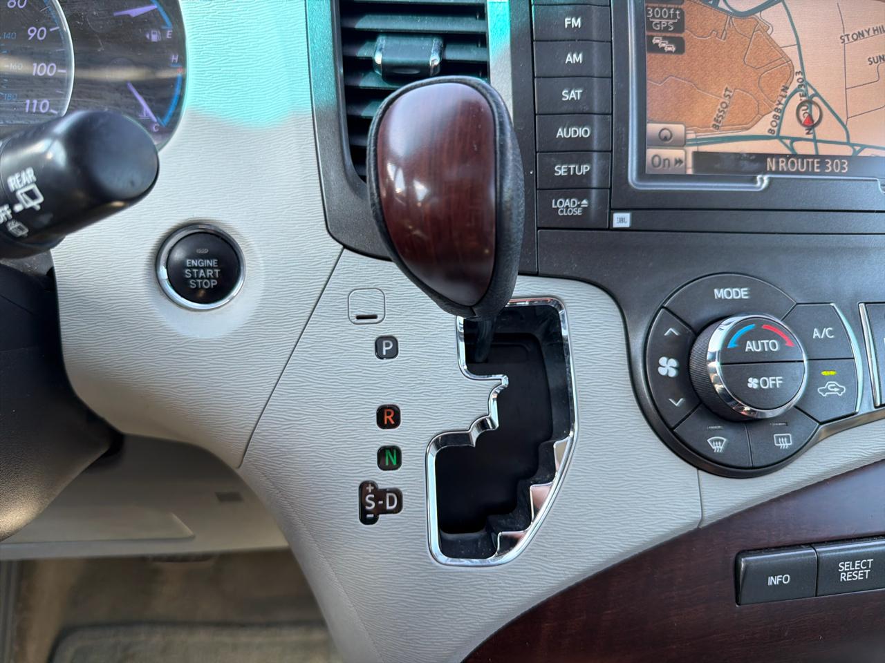 Toyota Sienna Limited 2013