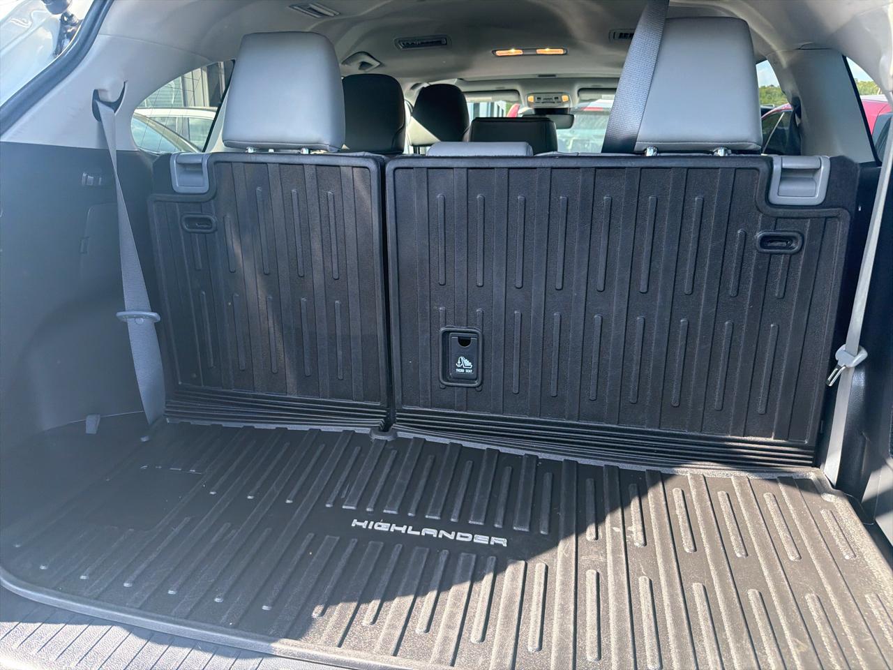 Toyota Highlander XLE 2023