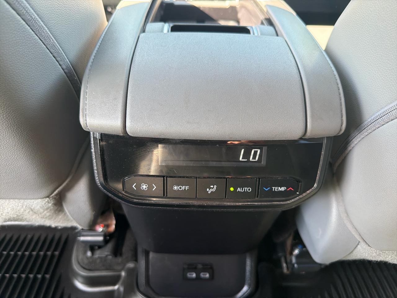 Toyota Highlander XLE 2023