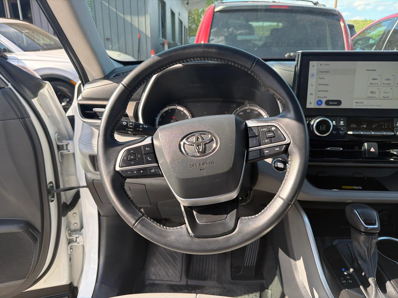 Toyota Highlander XLE 2023