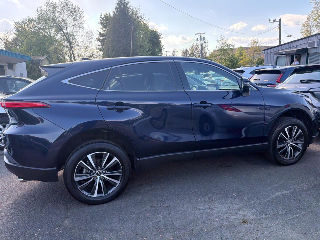 Toyota Venza LE 2023