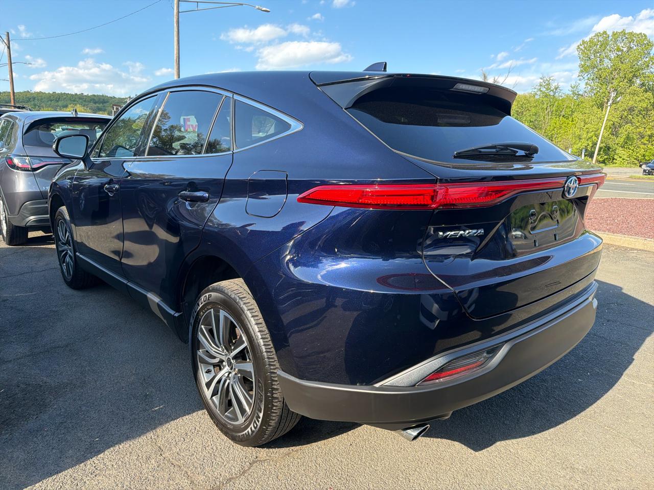 Toyota Venza LE 2023