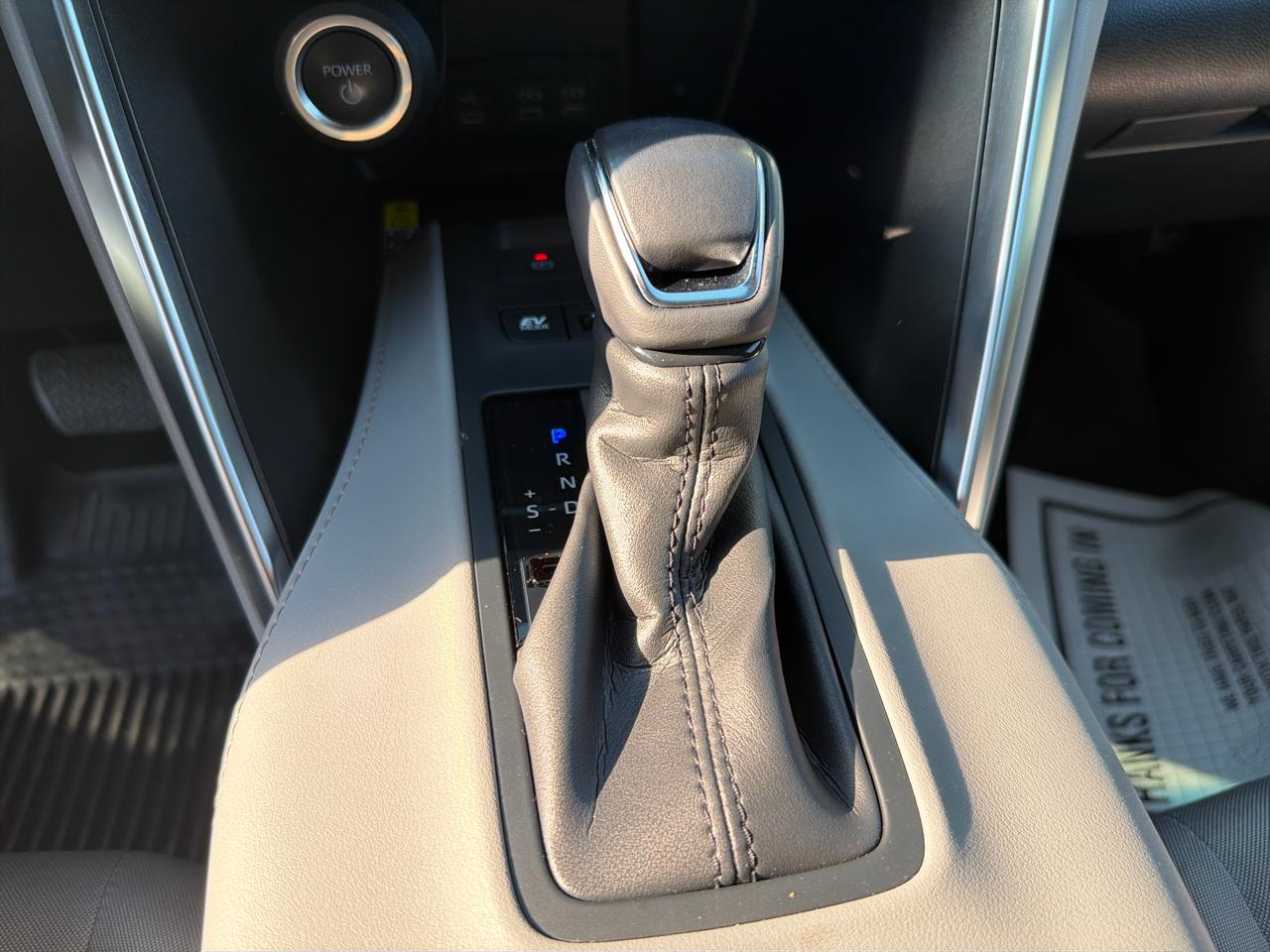 Toyota Venza LE 2023