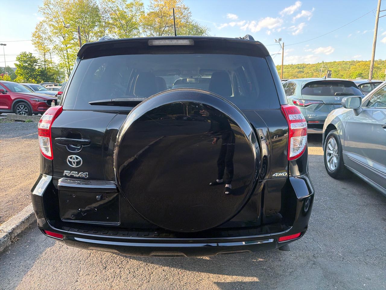 Toyota RAV4 4WD 4dr I4 (Natl) 2012