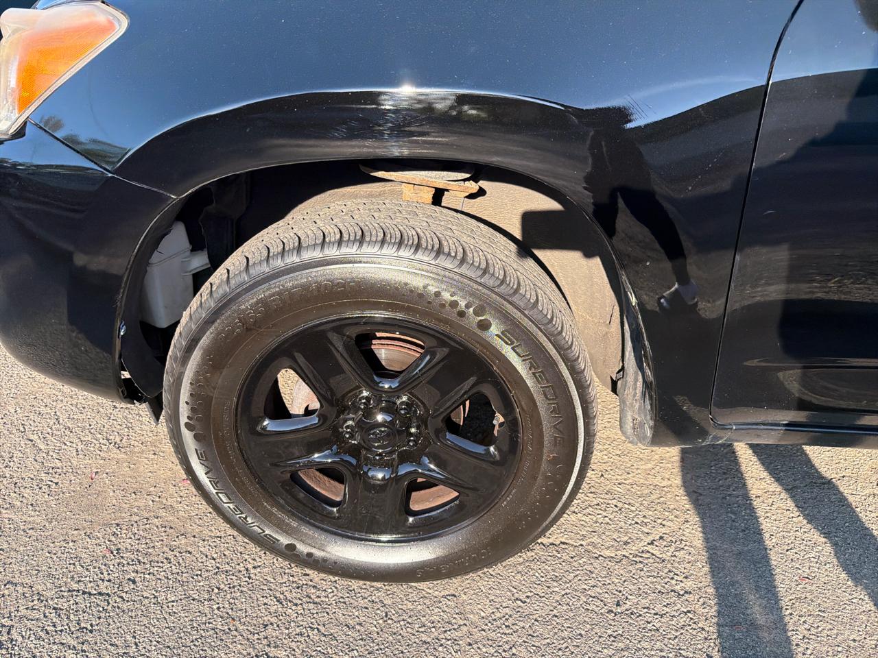 Toyota RAV4 4WD 4dr I4 (Natl) 2012