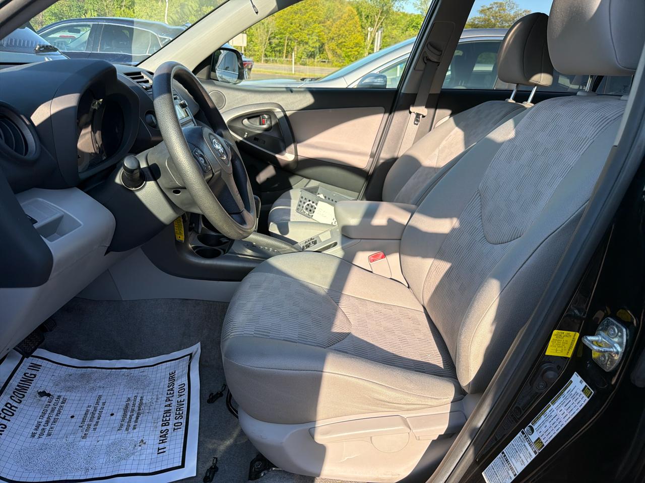 Toyota RAV4 4WD 4dr I4 (Natl) 2012