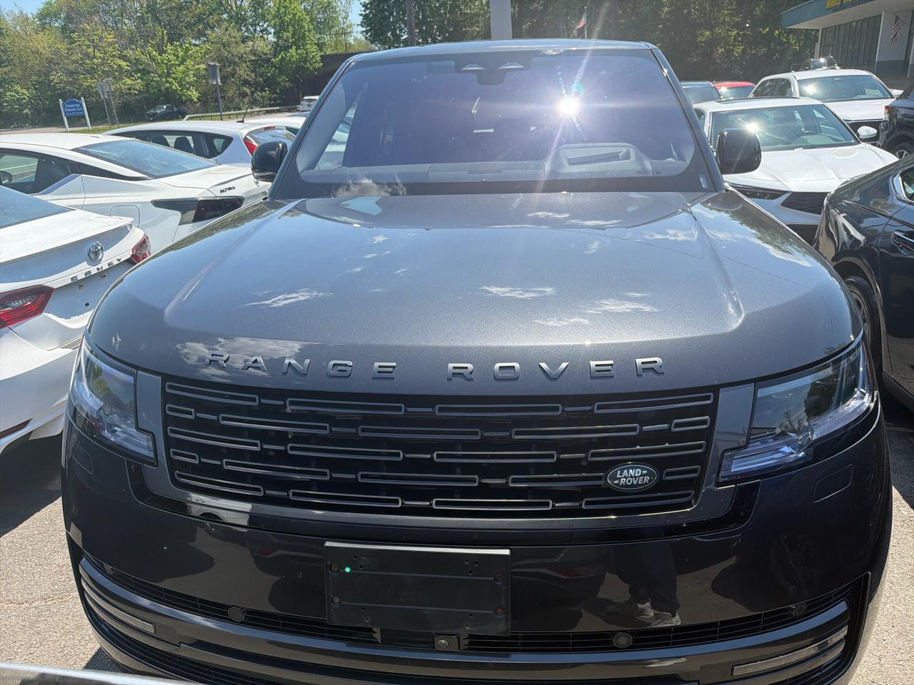 Land Rover Range Rover P400 SE SWB 2023
