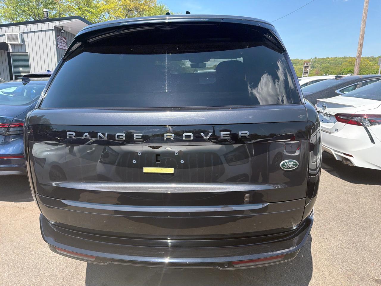 Land Rover Range Rover P400 SE SWB 2023
