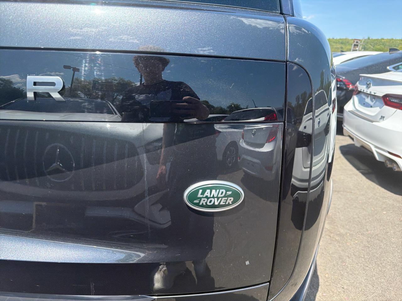 Land Rover Range Rover P400 SE SWB 2023