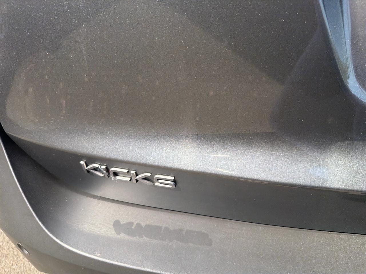 Nissan Kicks SV AWD 2025