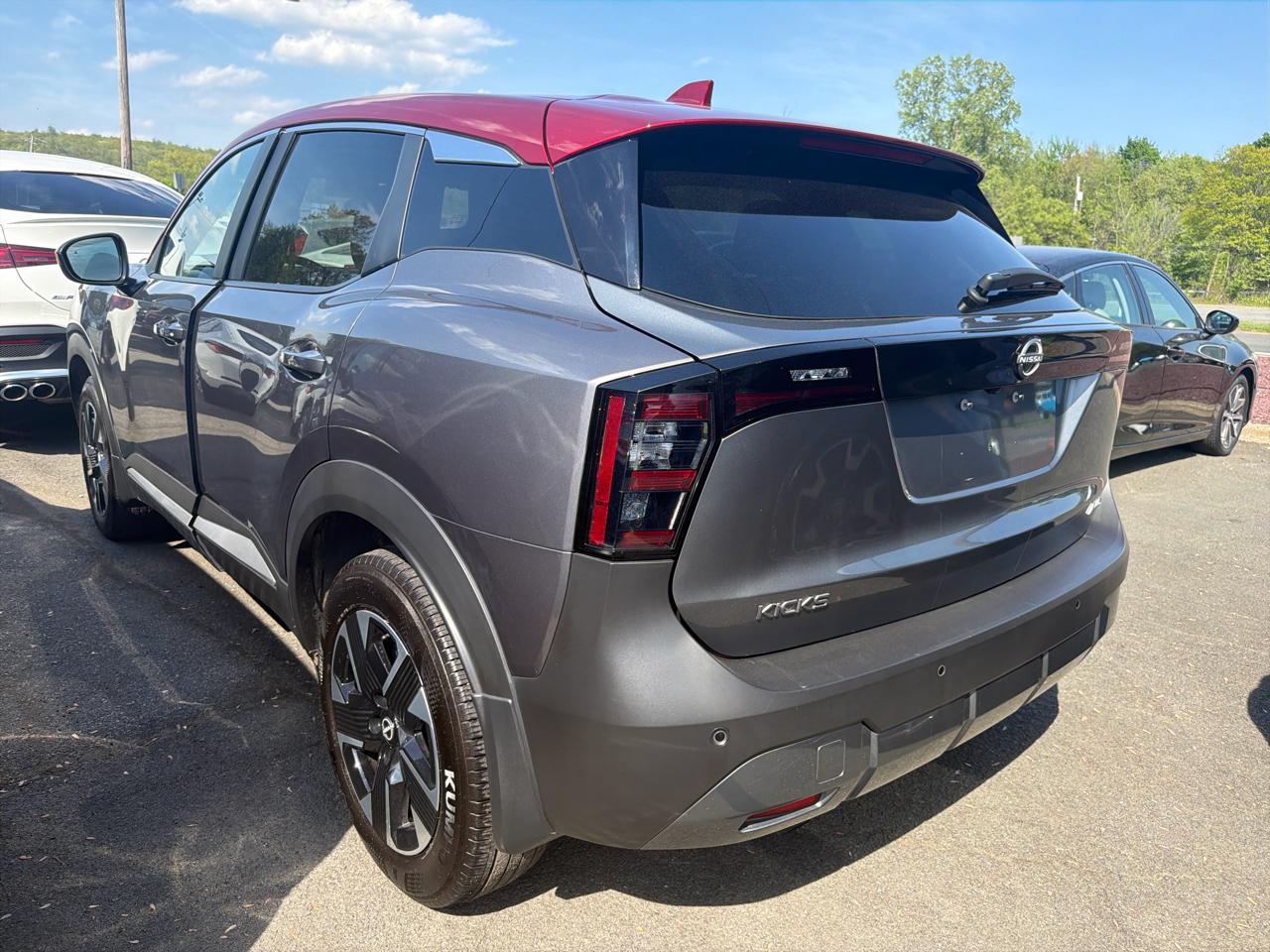 Nissan Kicks SV AWD 2025