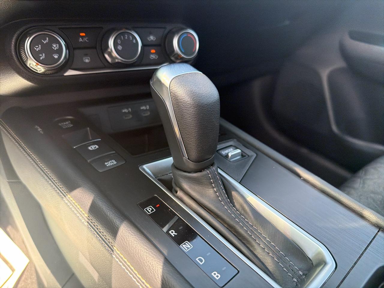 Nissan Kicks SV AWD 2025