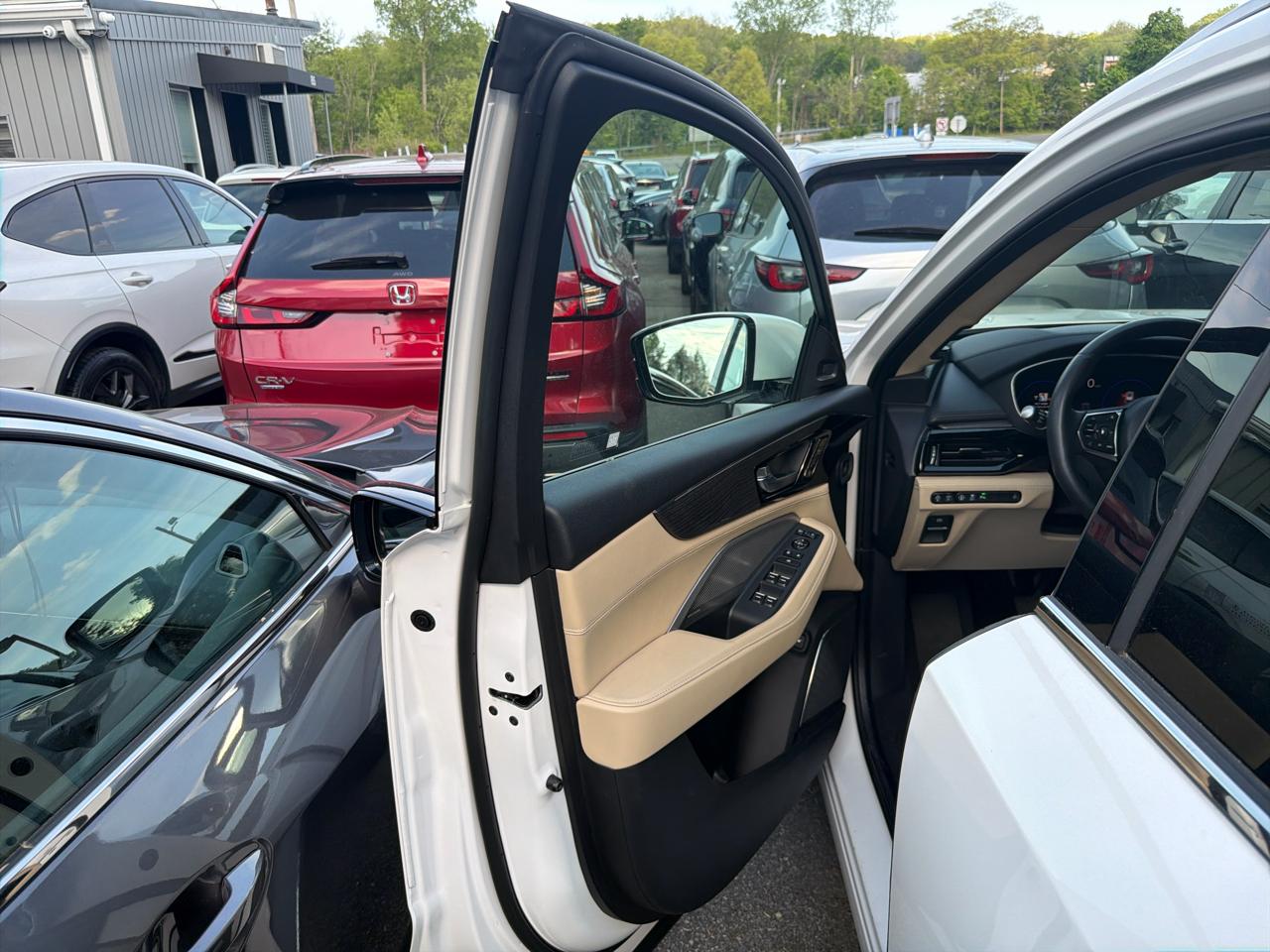 Acura MDX SH-AWD w/Advance Package 2025