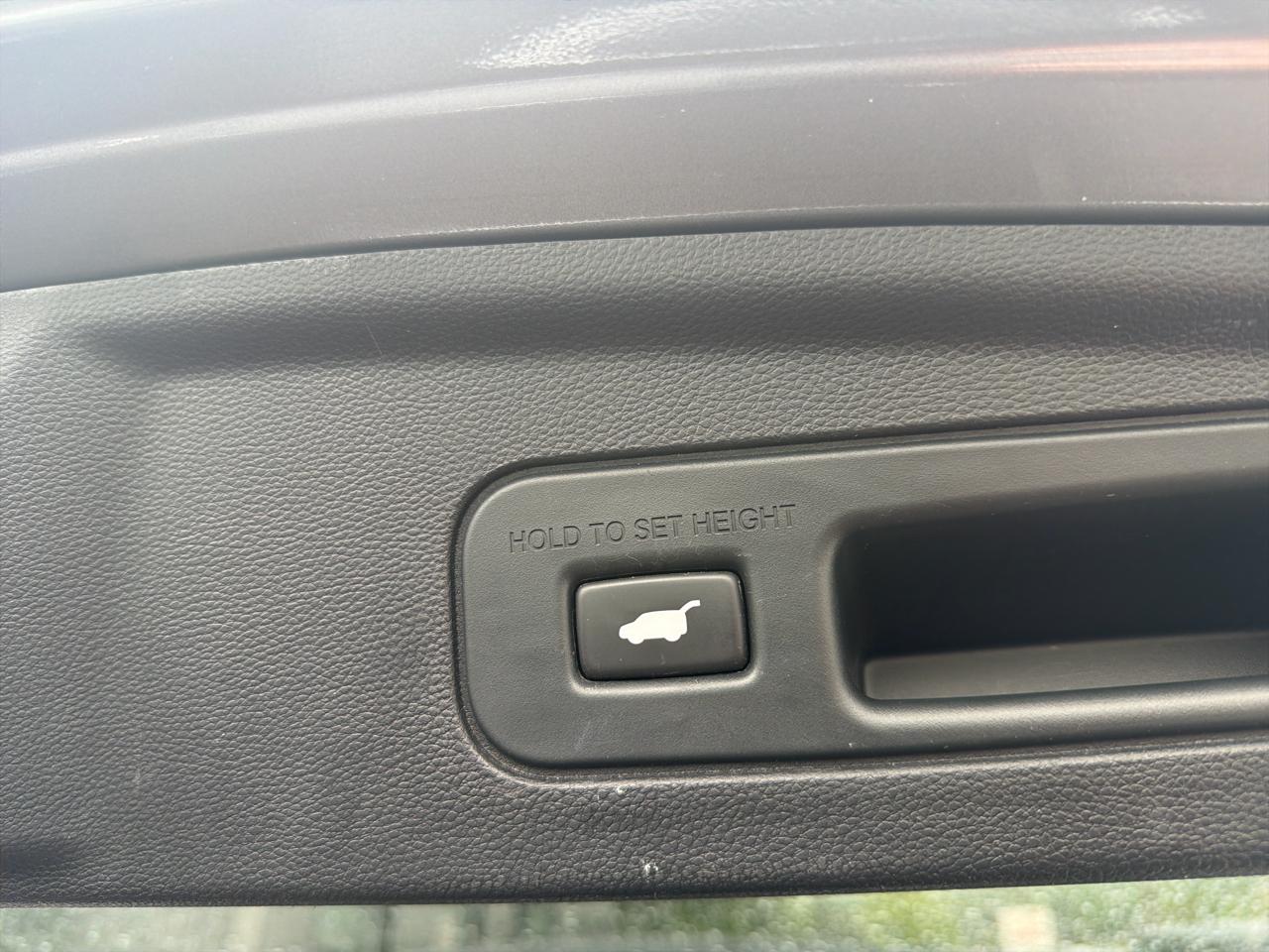 Acura MDX SH-AWD 2023
