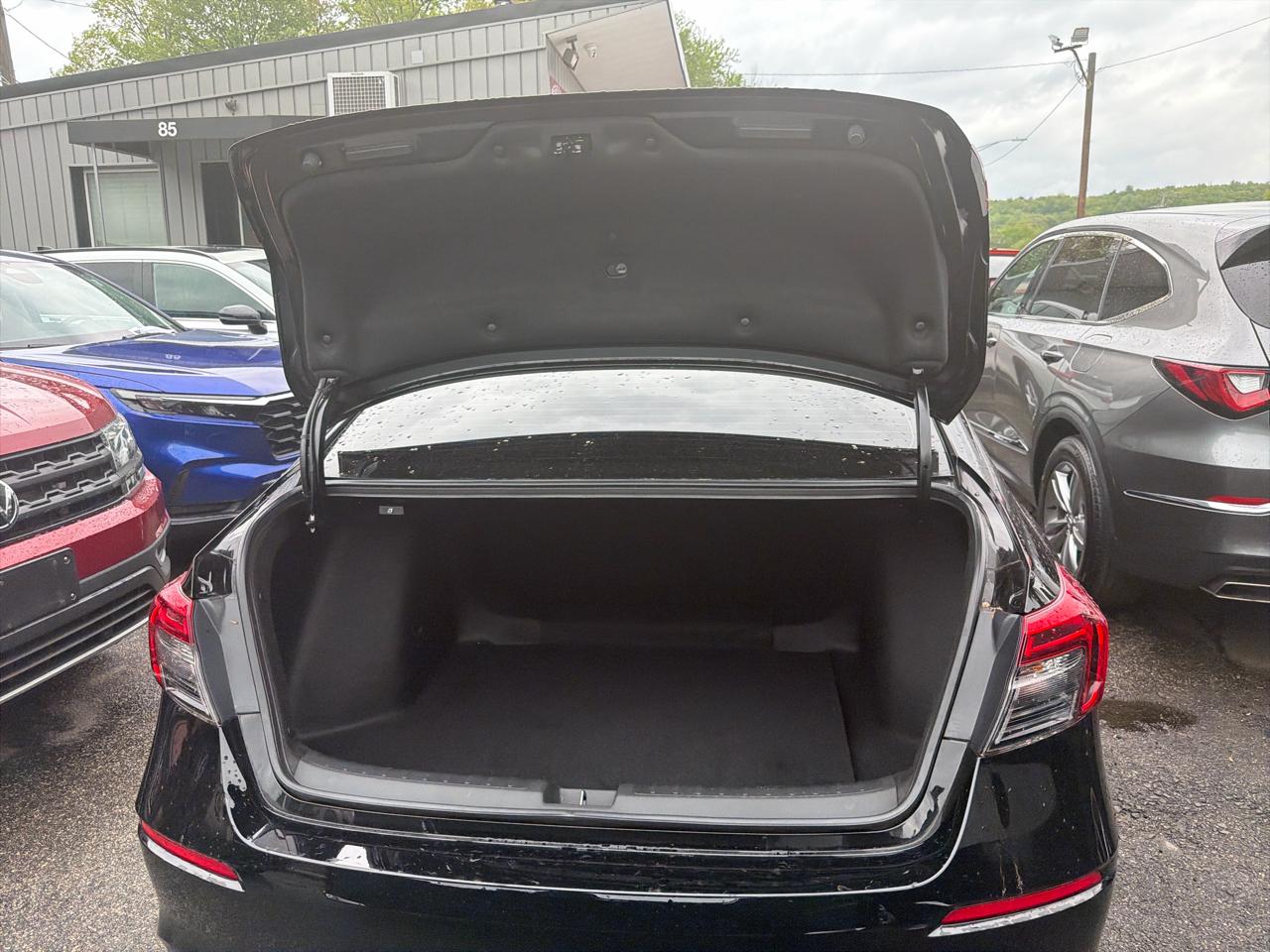 Honda Civic Sedan LX CVT 2024