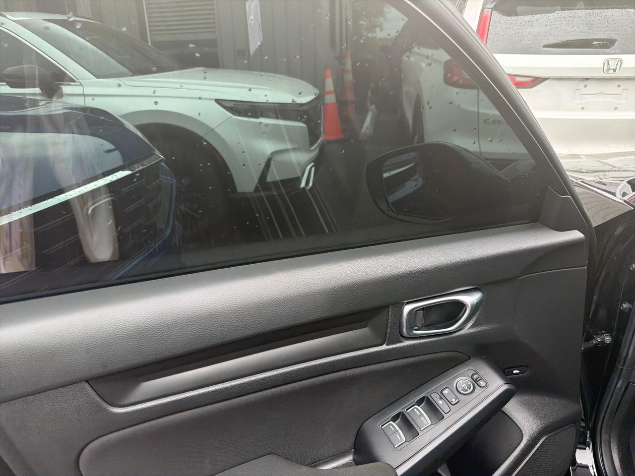 Honda Civic Sedan LX CVT 2024