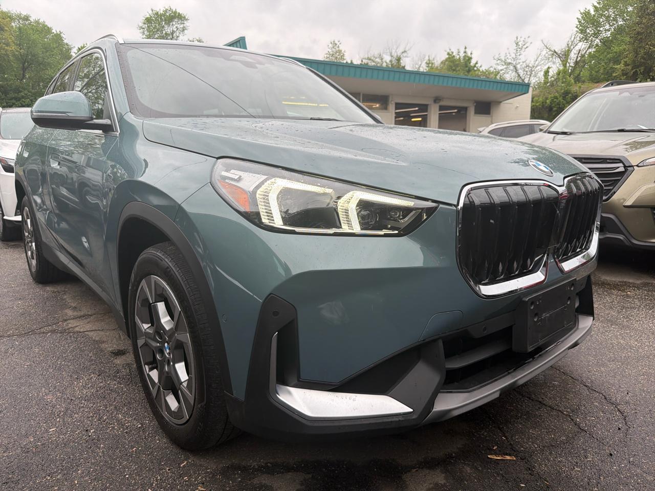 BMW X1 xDrive28i Sports Activity Vehicle 2023