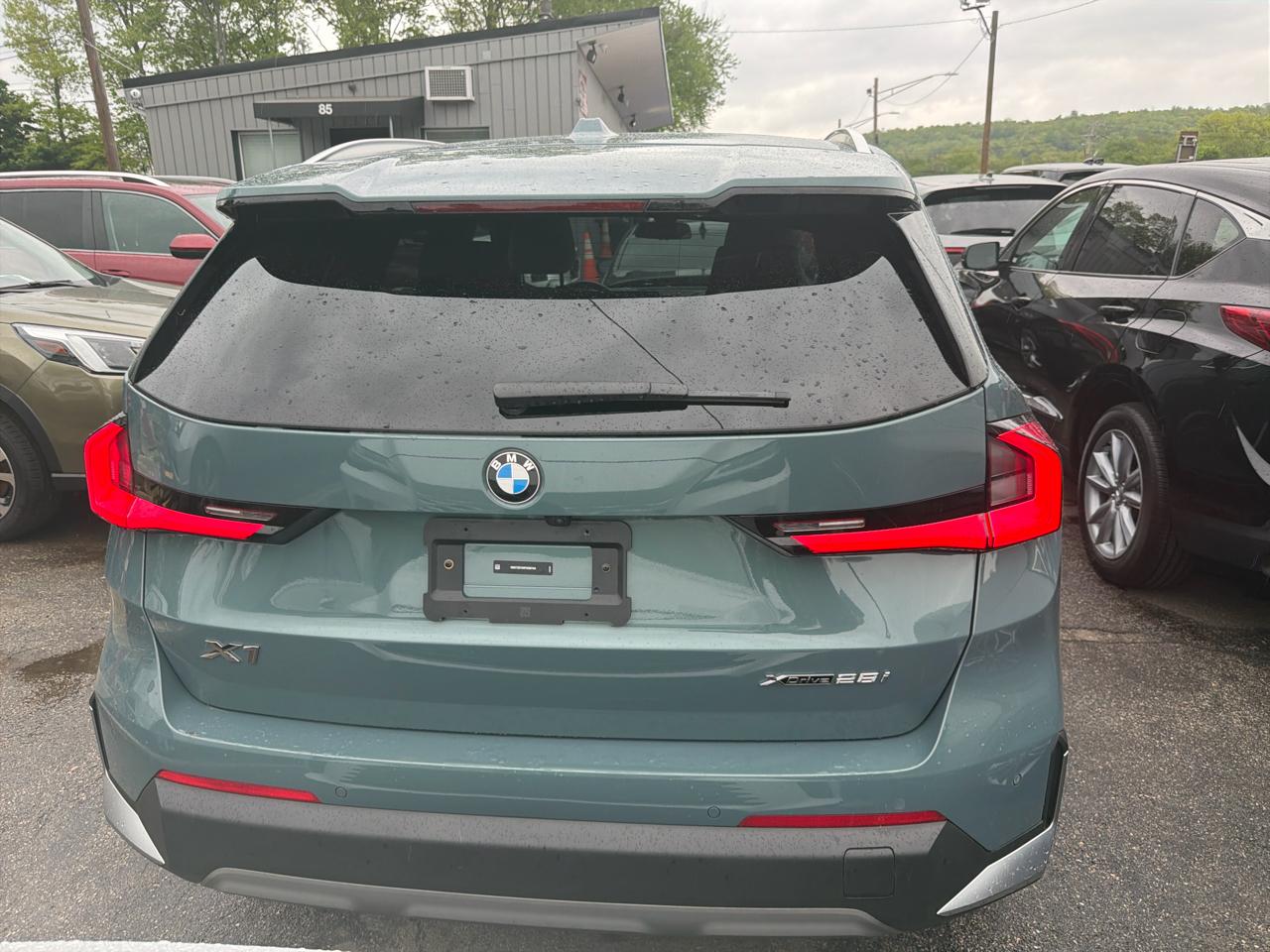 BMW X1 xDrive28i Sports Activity Vehicle 2023